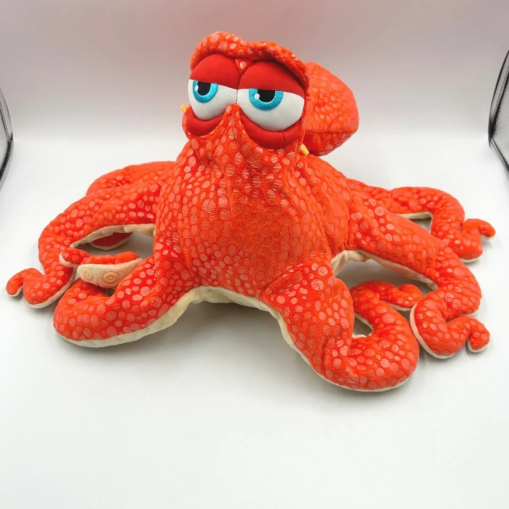 Disney Store Hank Octopus Plush Red Finding Dory Pixar EUC 9 Tall 16 Wide Inches